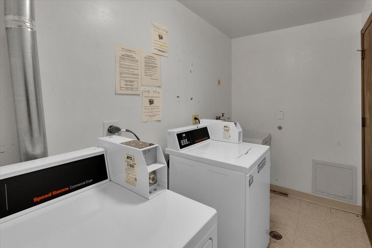 2333 N Neva Avenue #306C, Chicago, IL 60707