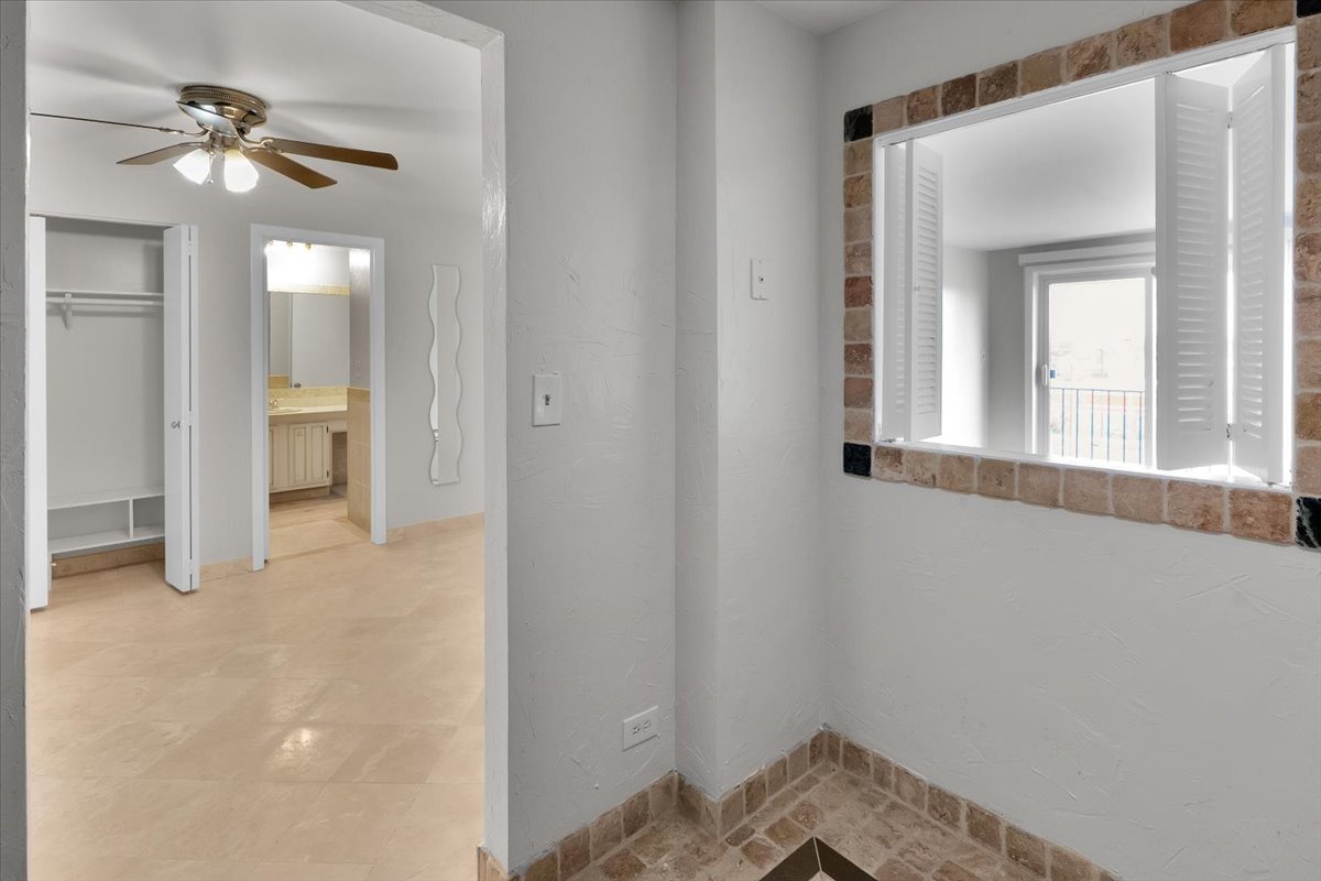 2333 N Neva Avenue #306C, Chicago, IL 60707