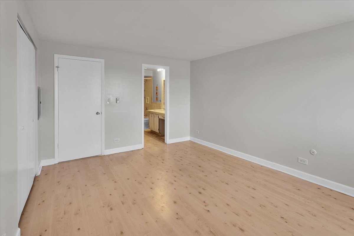 2333 N Neva Avenue #306C, Chicago, IL 60707