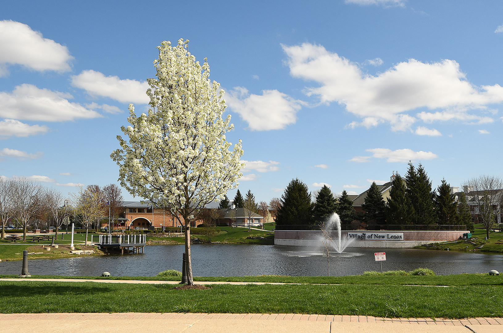 628 Prairie Crossing Drive, New Lenox, IL 60451