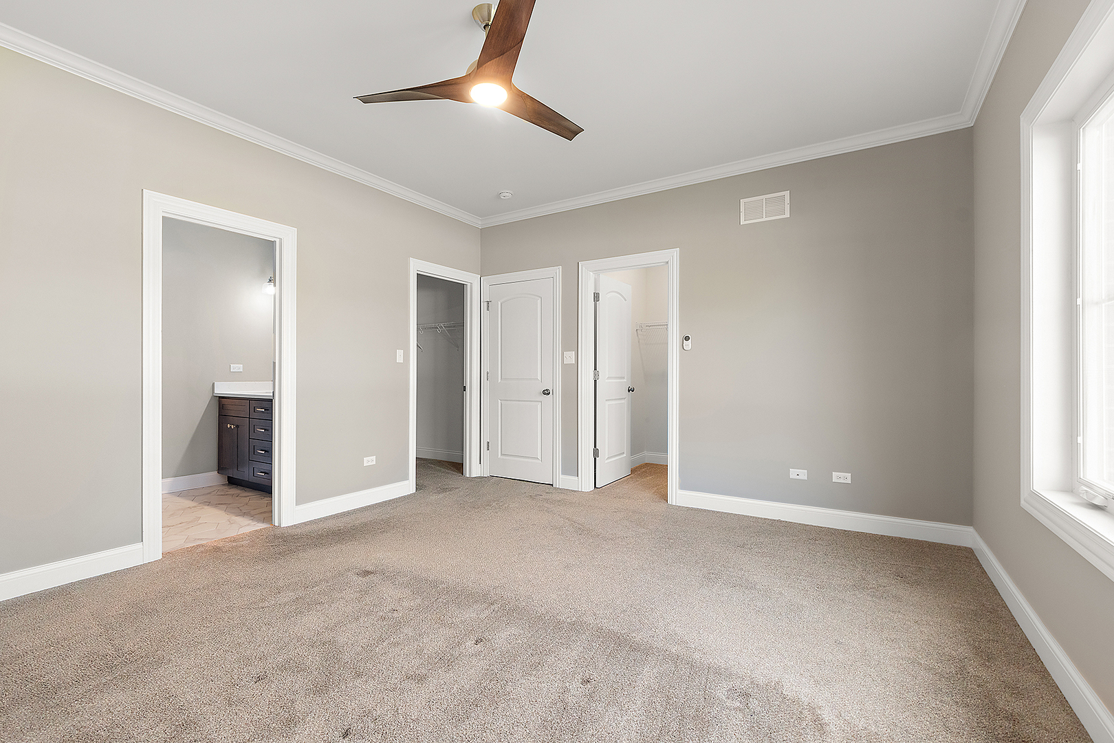 628 Prairie Crossing Drive, New Lenox, IL 60451