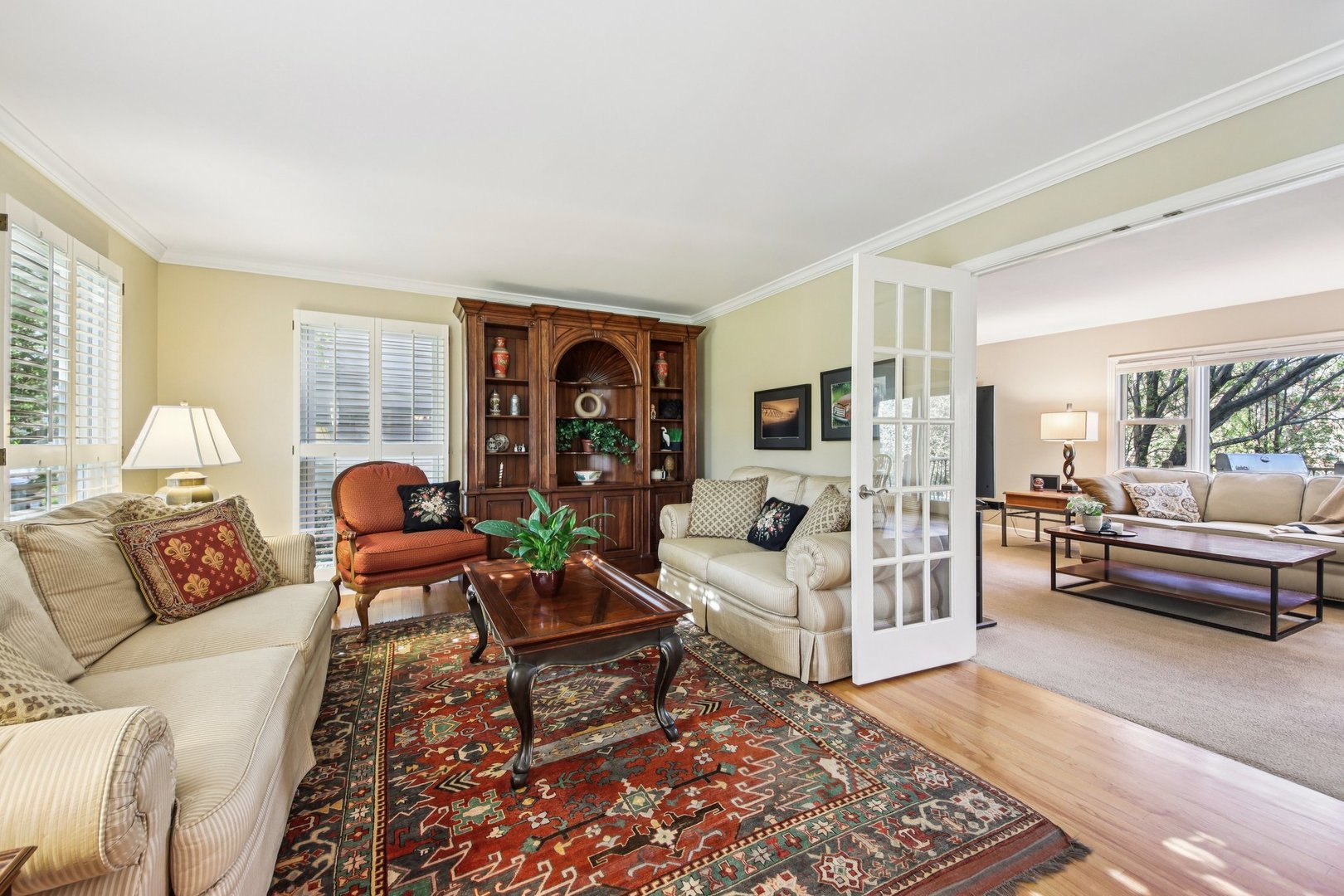 384 Whitney Drive, Barrington, IL 60010