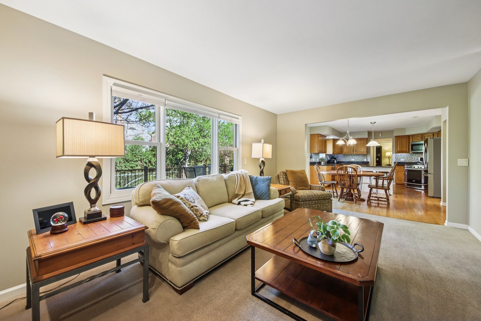 384 Whitney Drive, Barrington, IL 60010