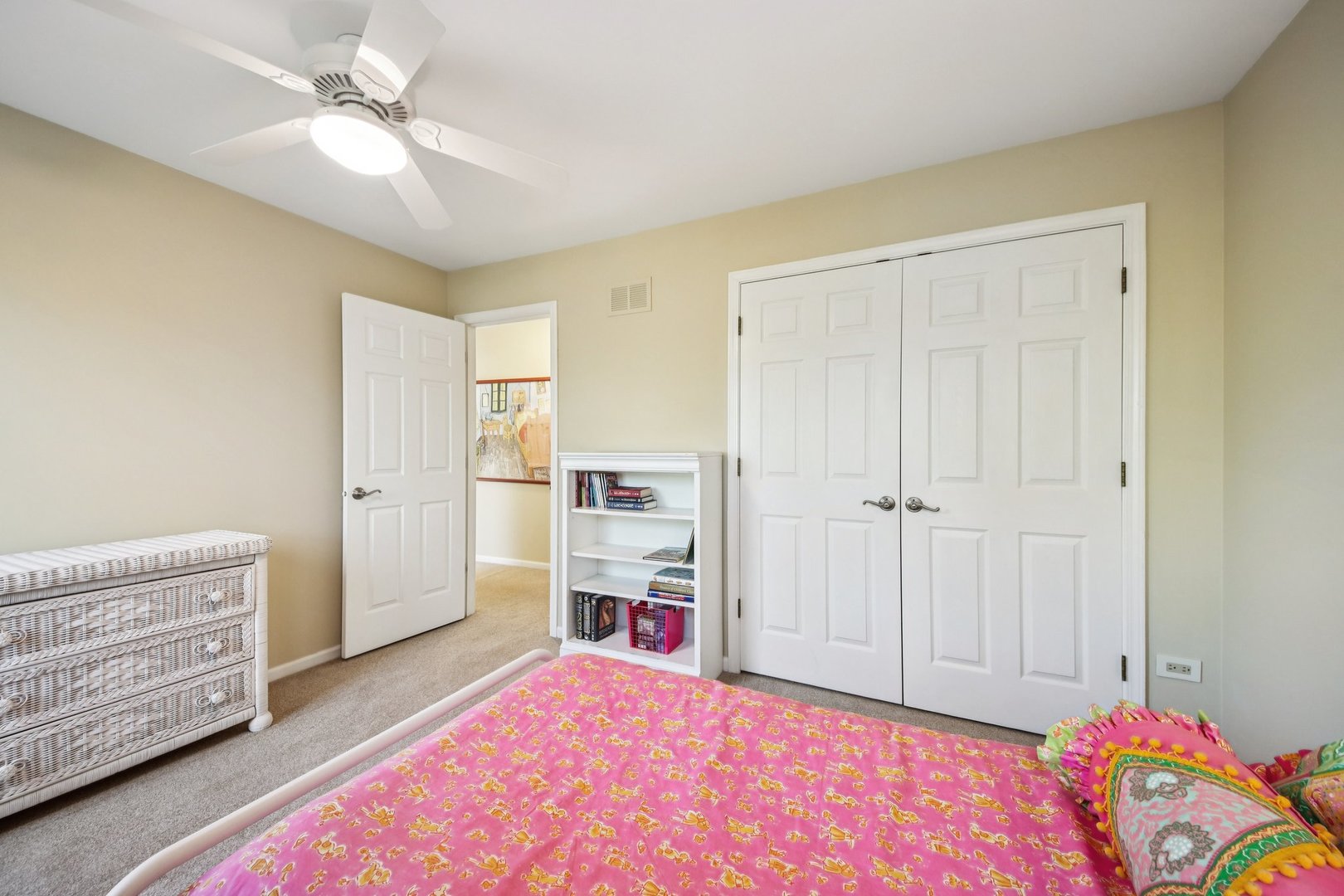 384 Whitney Drive, Barrington, IL 60010