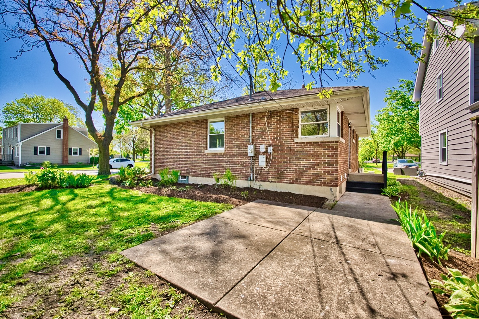 580 S Chase Avenue, Lombard, IL 60148