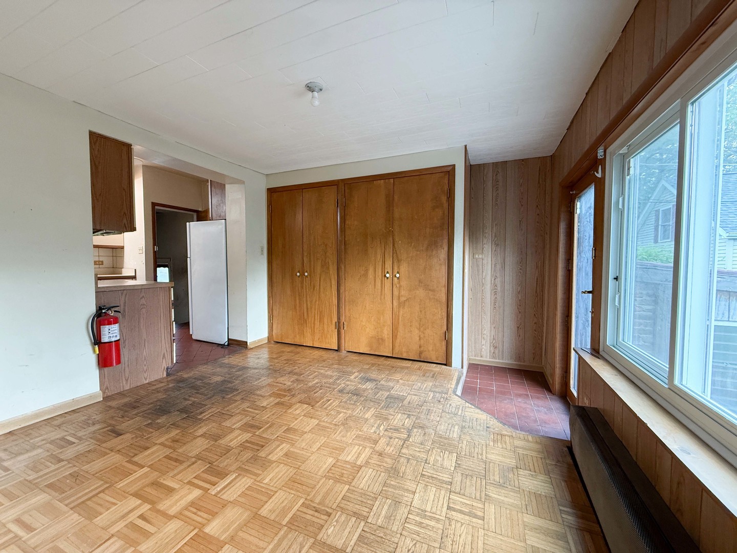 441 S Princeton Avenue, Villa Park, IL 60181