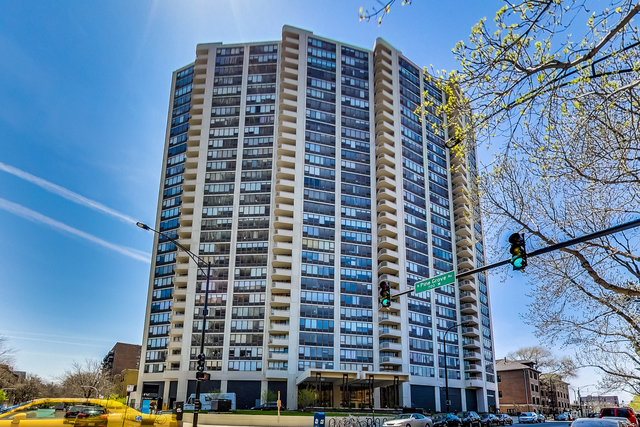 3930 N Pine Grove Avenue #514, Chicago, IL 60613