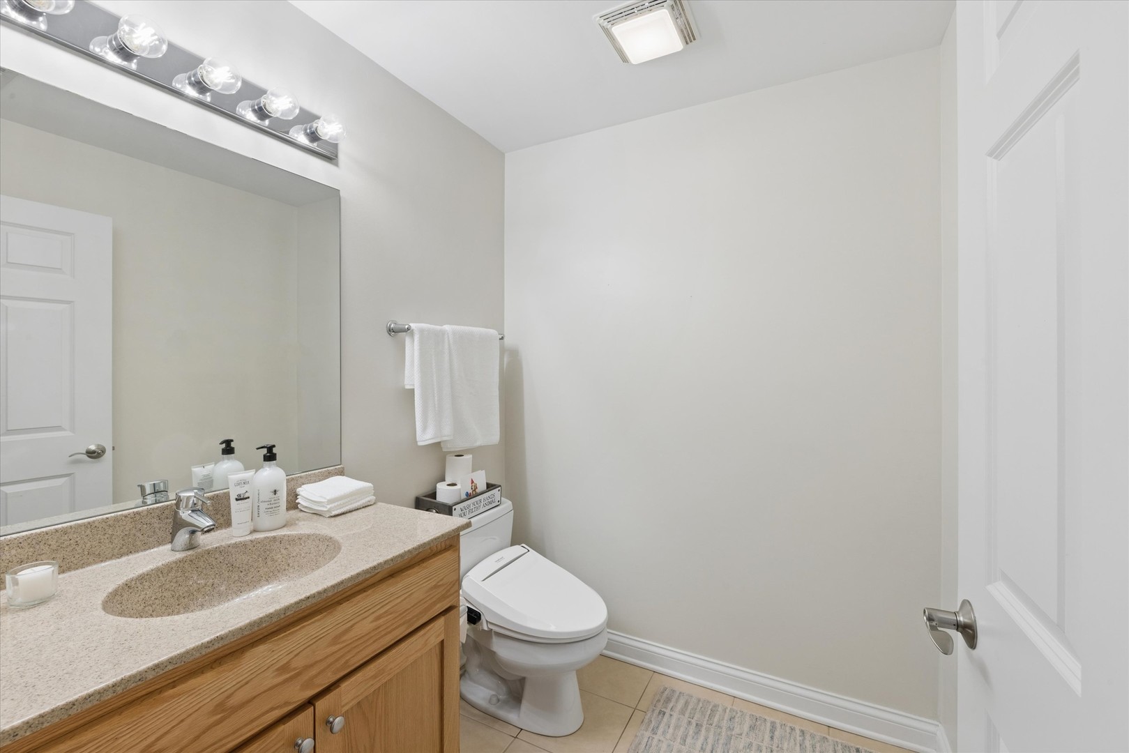 2025 S Indiana Avenue #209, Chicago, IL 60616