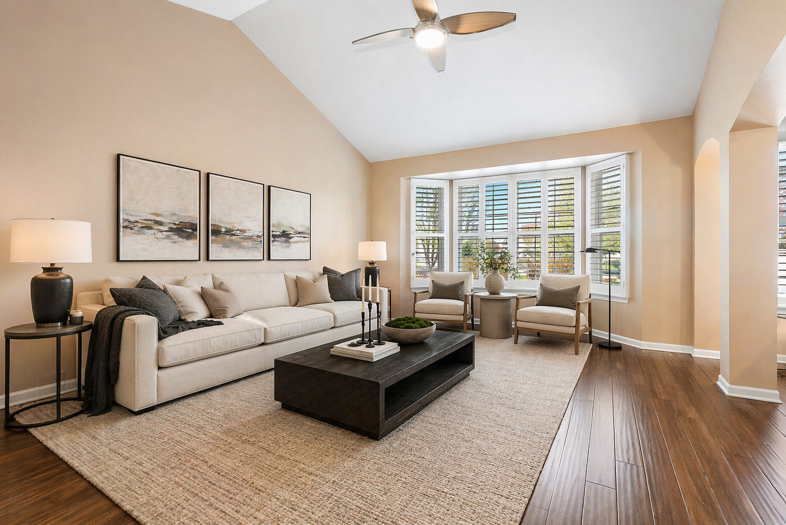 2744 MOUTRAY Lane, North Aurora, IL 60542