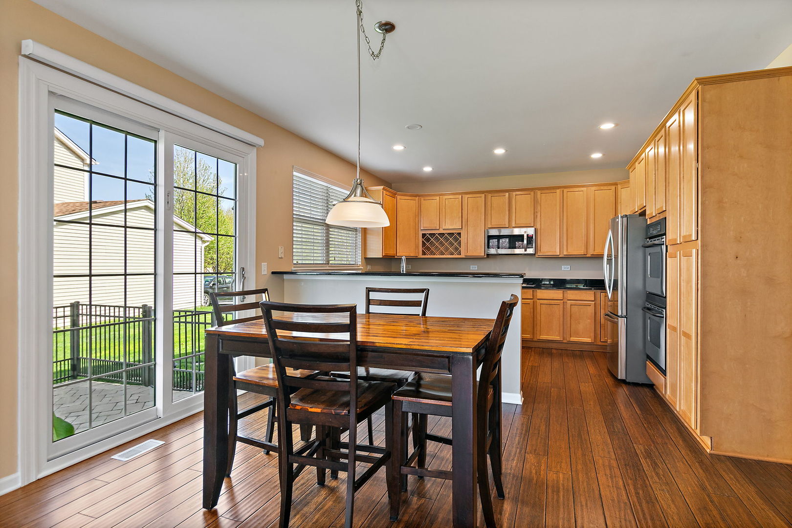 2744 MOUTRAY Lane, North Aurora, IL 60542