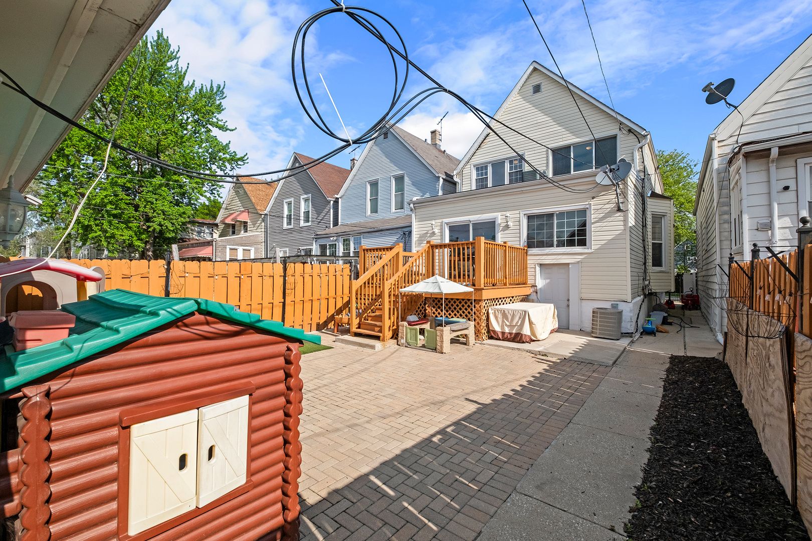 4317 W Shakespeare Avenue, Chicago, IL 60639