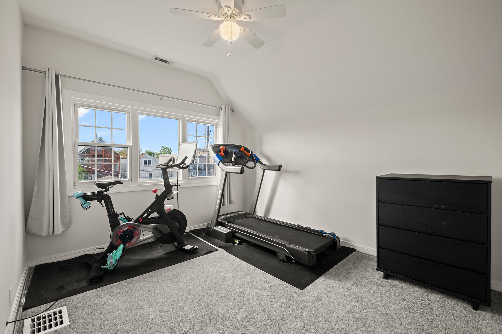 4317 W Shakespeare Avenue, Chicago, IL 60639