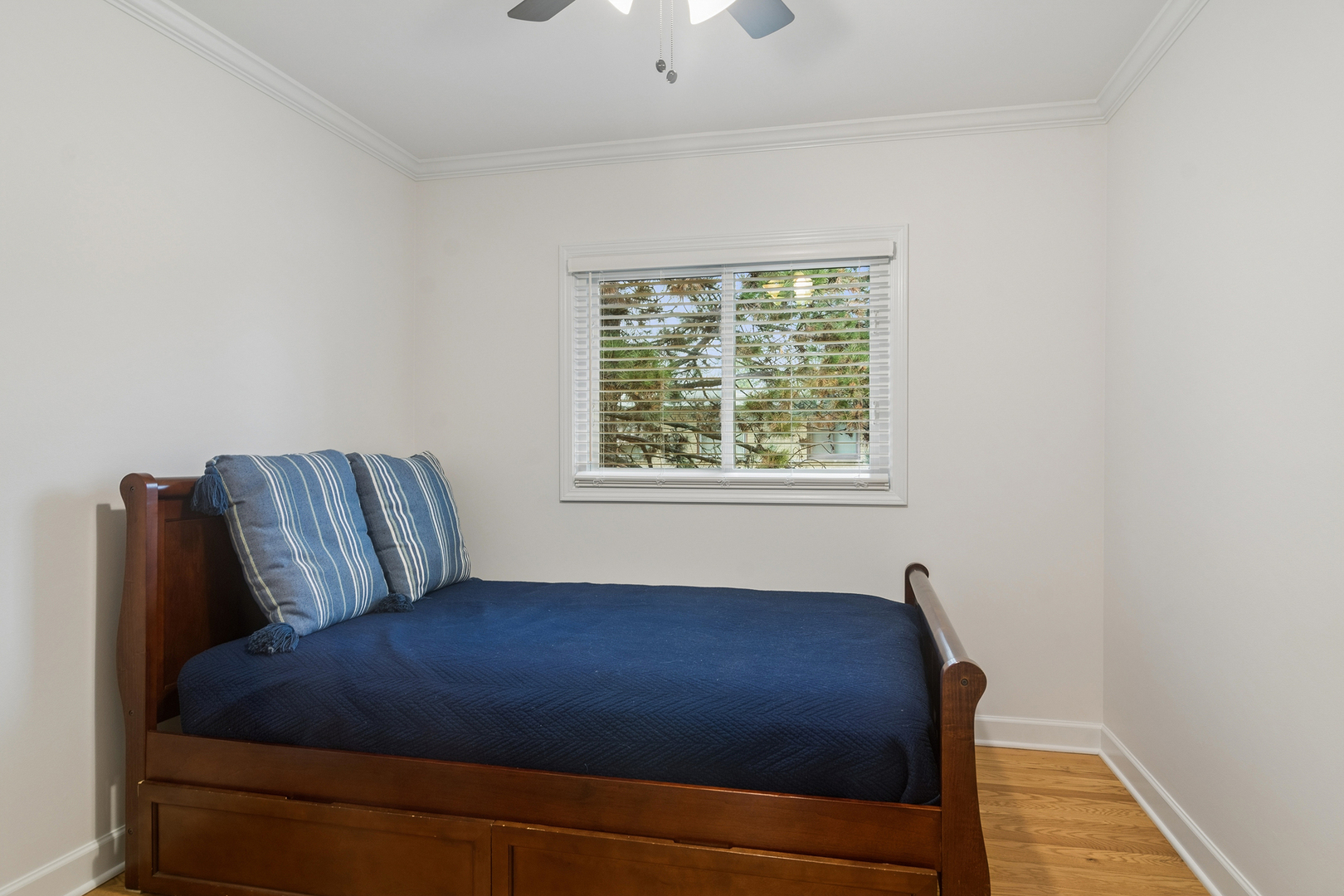 934 N Wheeling Road, Mount Prospect, IL 60056