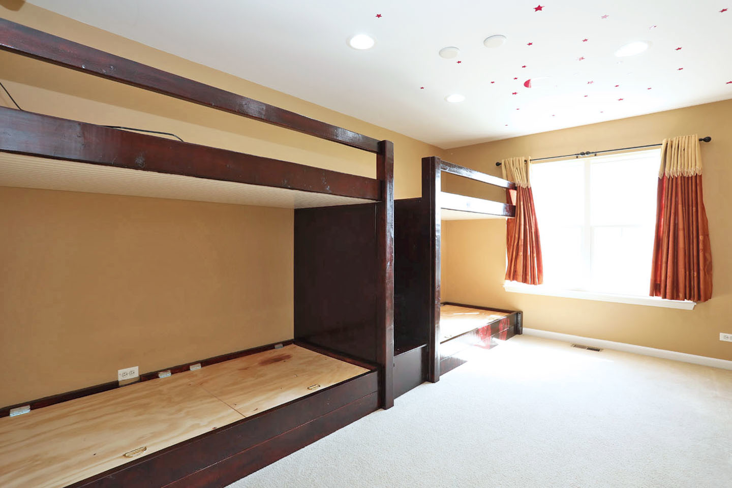 829 Clover Ridge Lane, Itasca, IL 60143