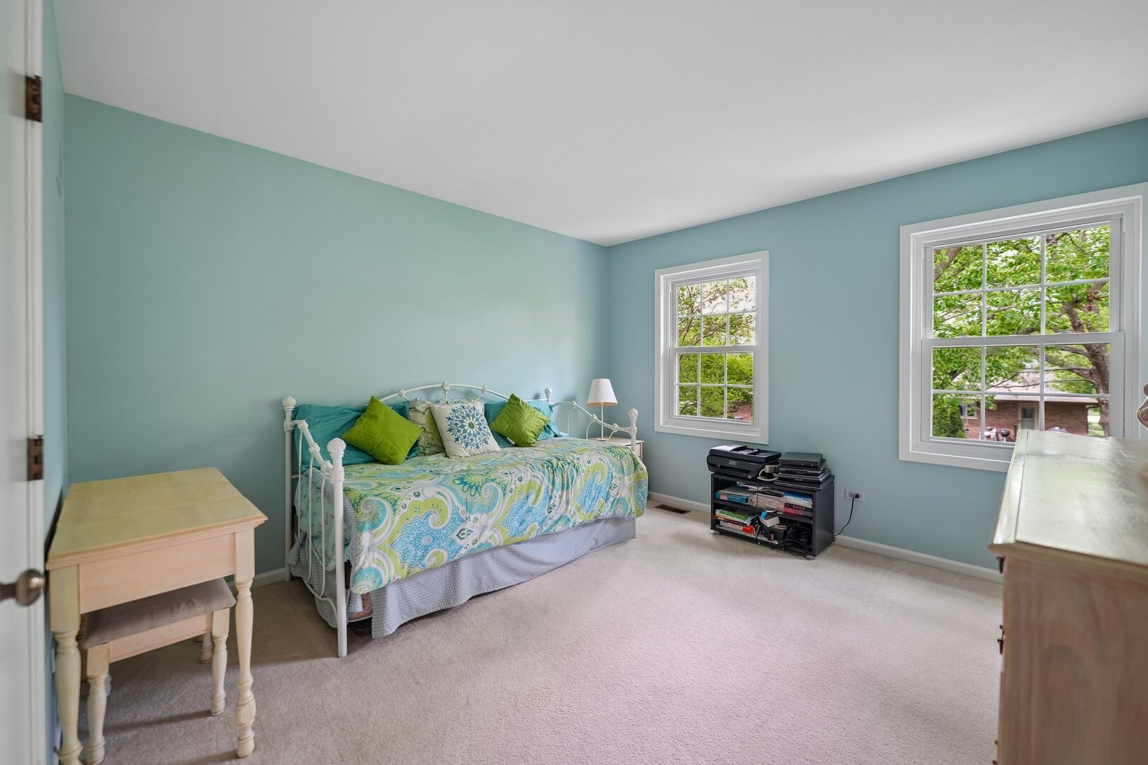 737 Clovetree Court, Naperville, IL 60540