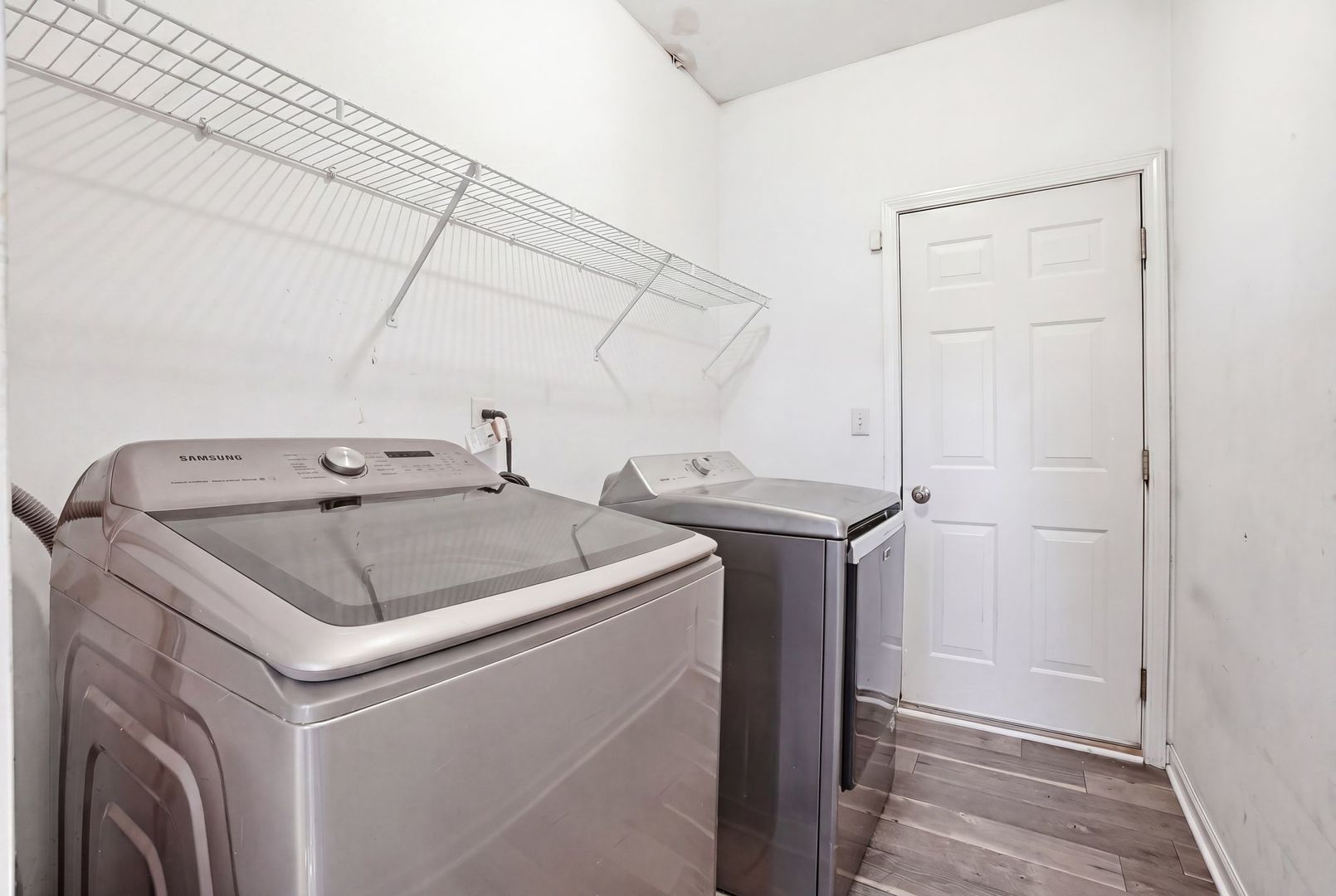 3030 Seekonk Avenue, Elgin, IL 60124