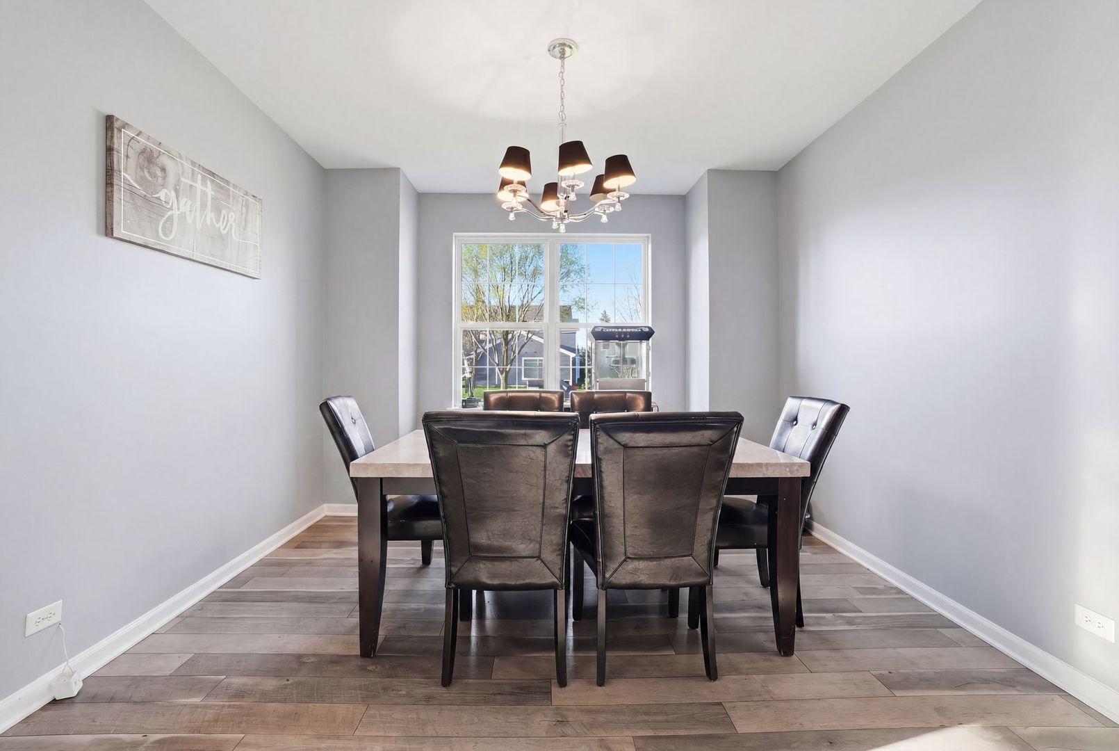 3030 Seekonk Avenue, Elgin, IL 60124