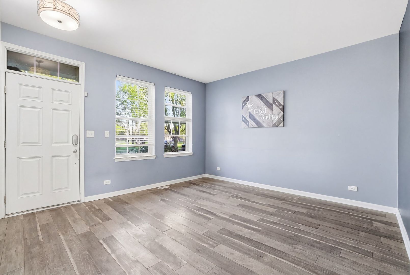 3030 Seekonk Avenue, Elgin, IL 60124