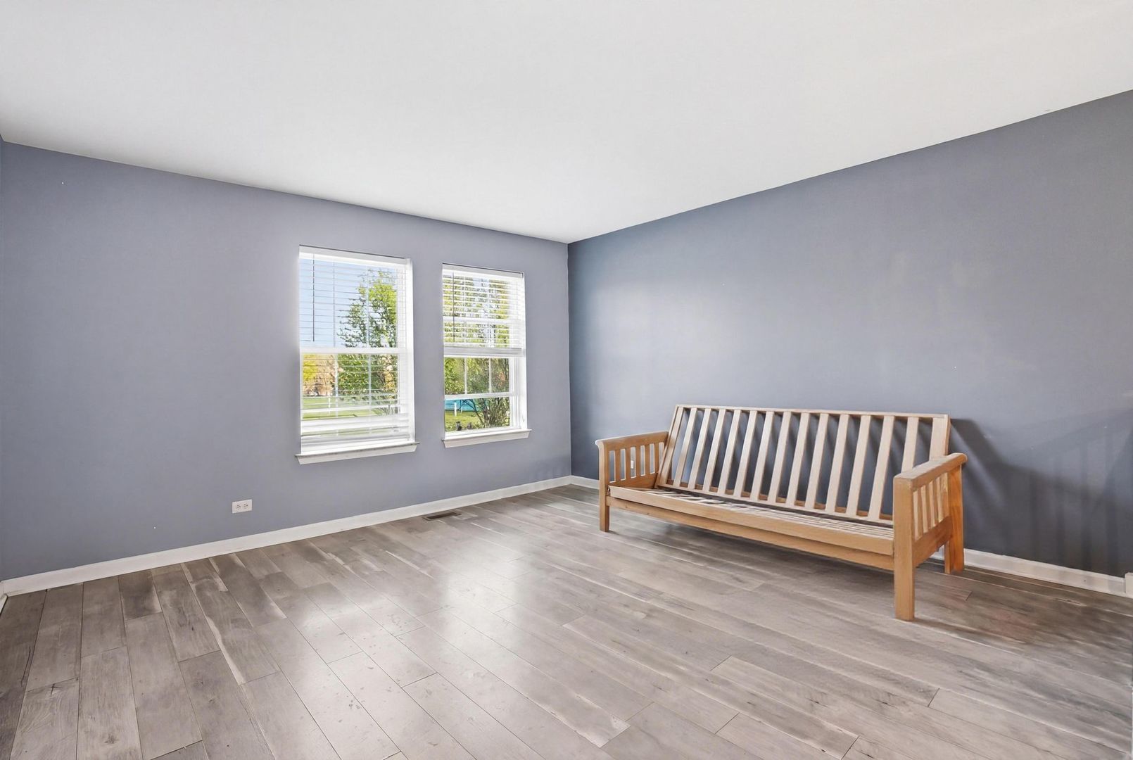 3030 Seekonk Avenue, Elgin, IL 60124