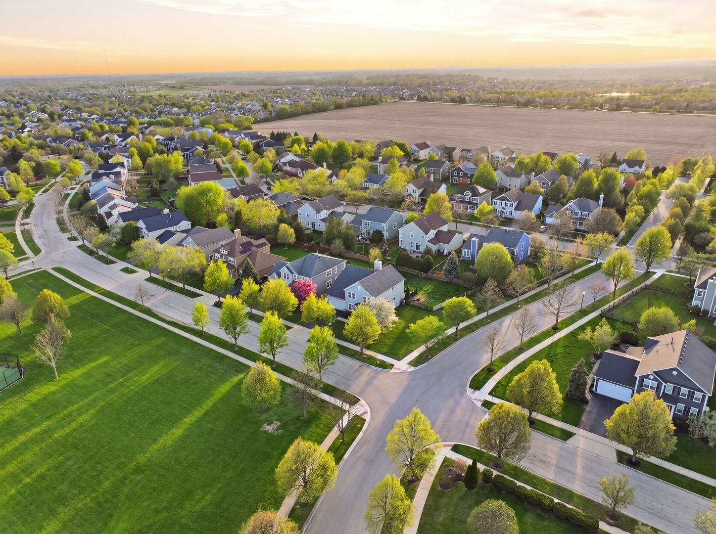 3030 Seekonk Avenue, Elgin, IL 60124