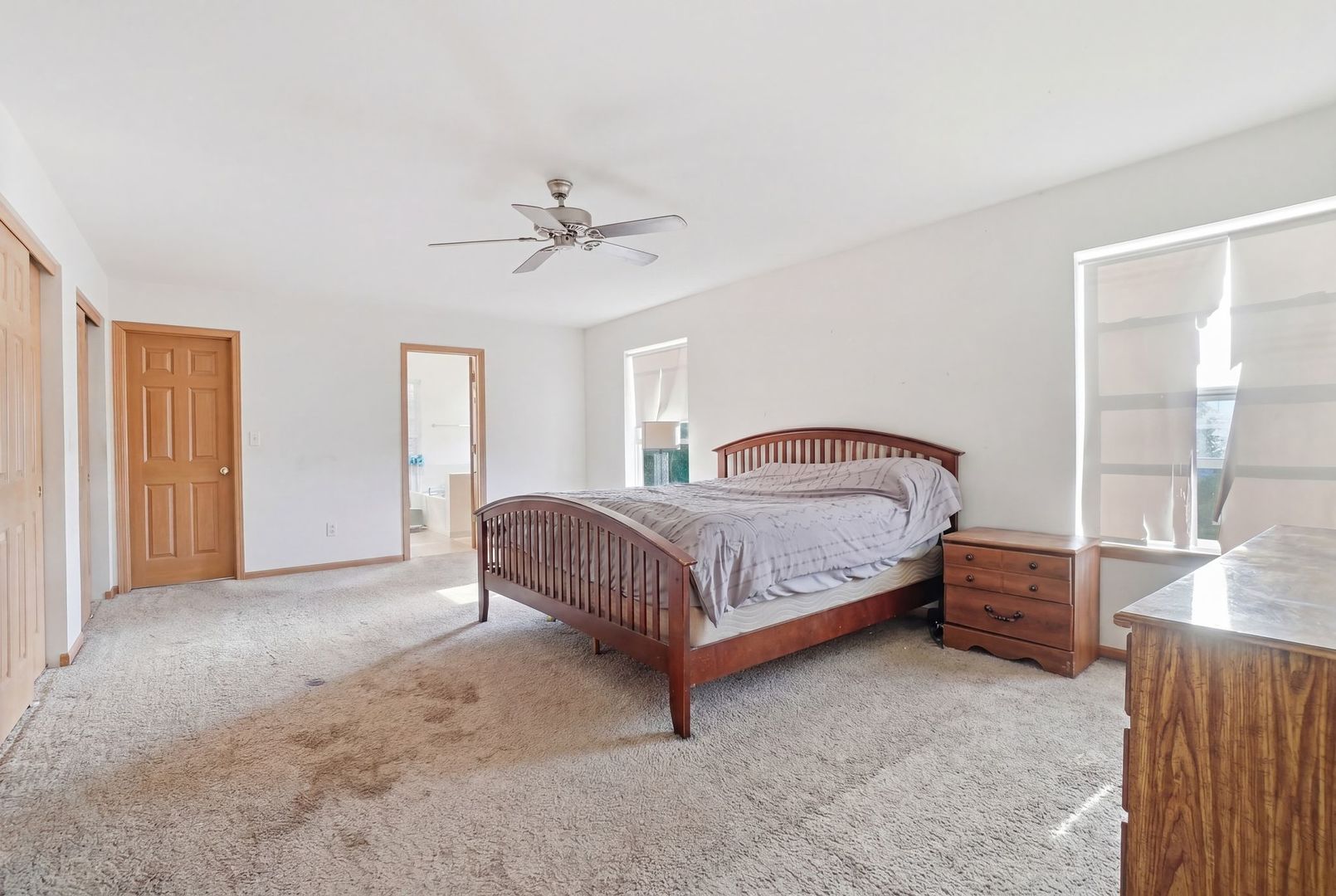 3030 Seekonk Avenue, Elgin, IL 60124