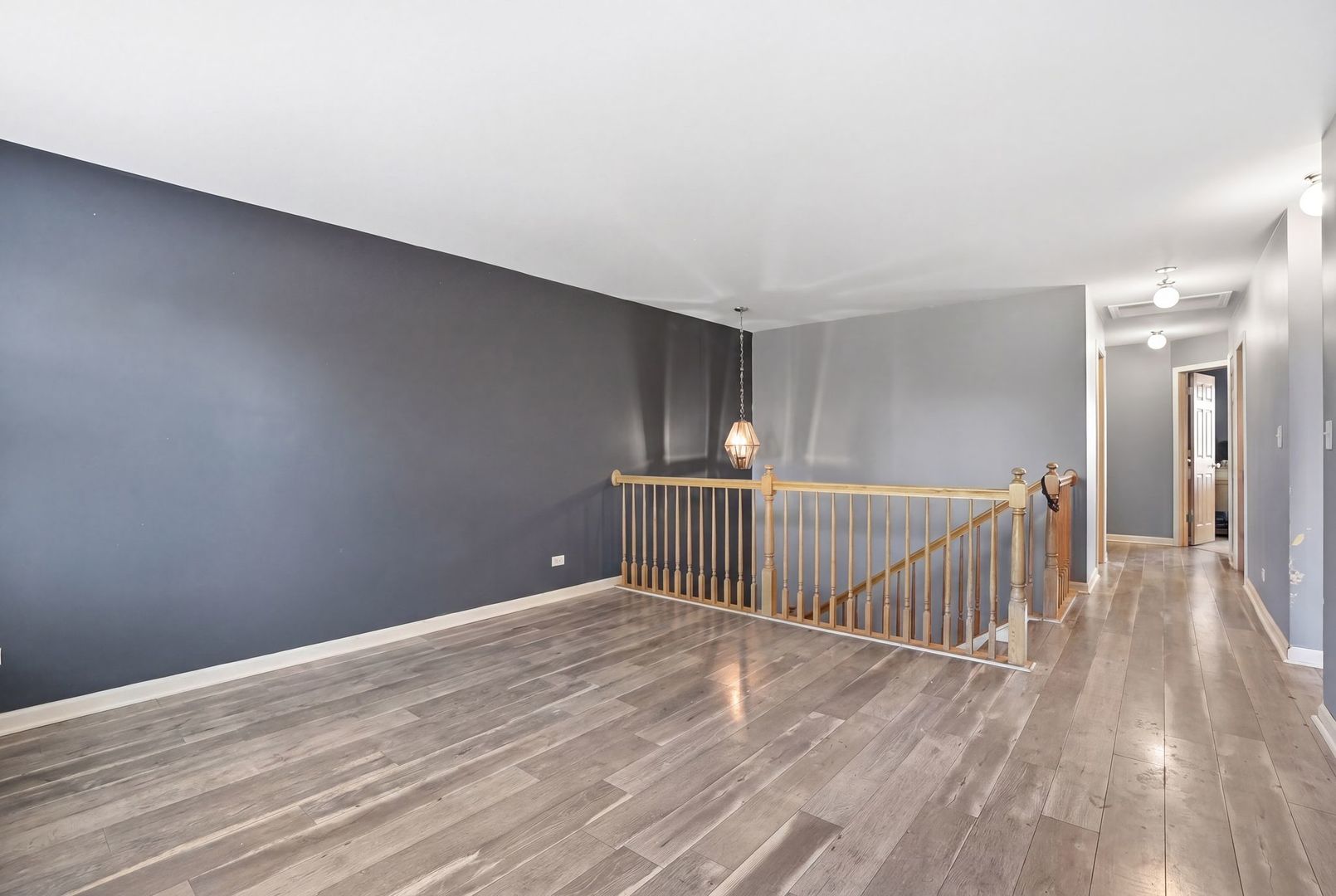 3030 Seekonk Avenue, Elgin, IL 60124