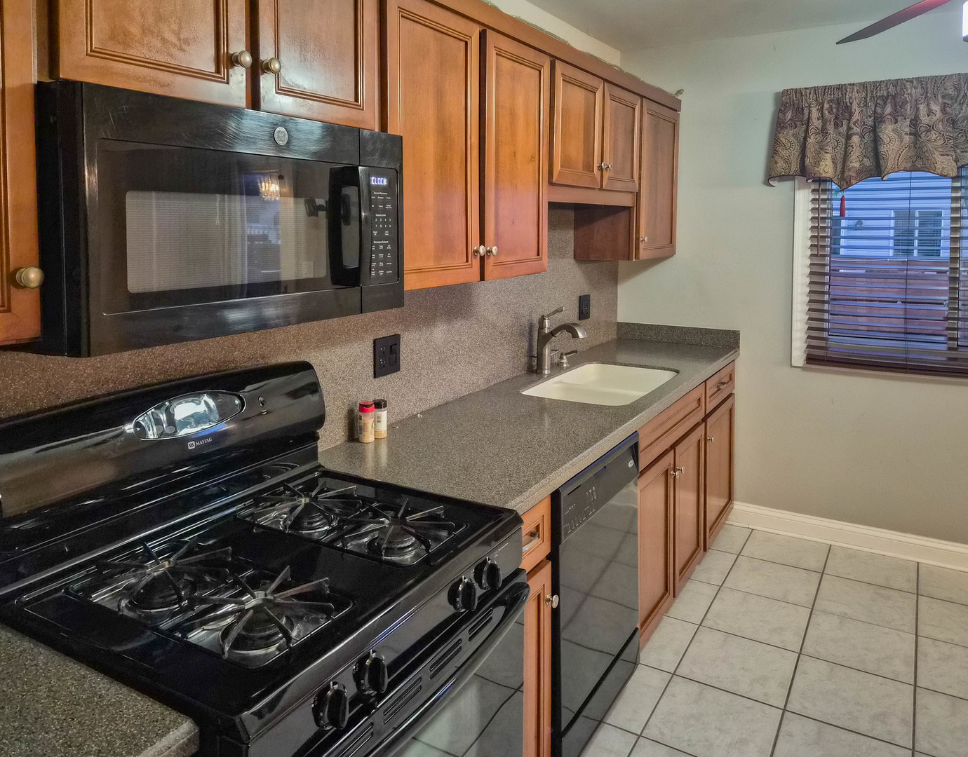 Carol Stream, IL 60188