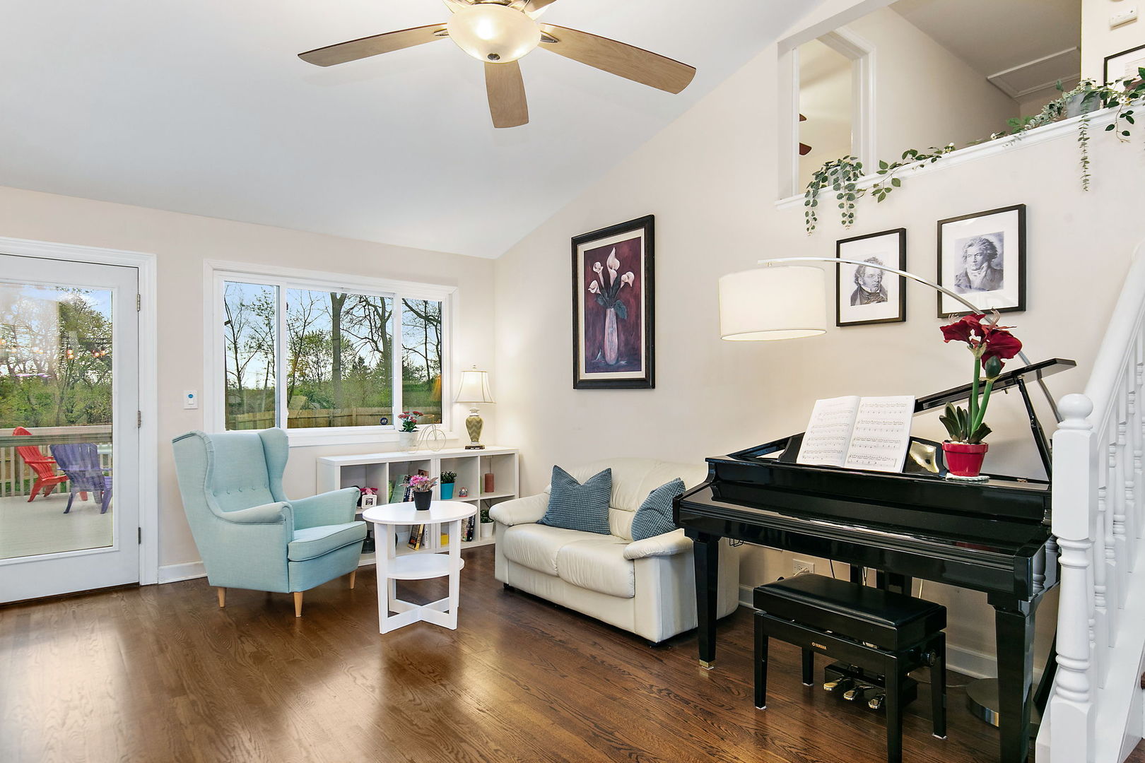 4931 CARRIAGE Drive, Gurnee, IL 60031