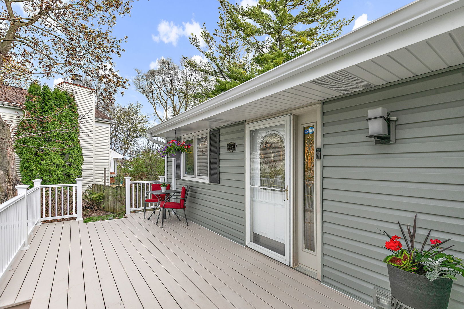 4931 CARRIAGE Drive, Gurnee, IL 60031