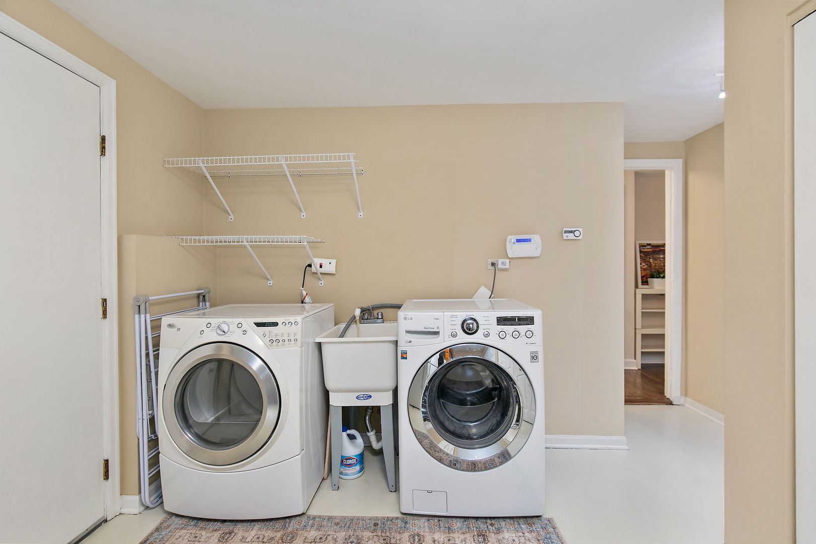 4931 CARRIAGE Drive, Gurnee, IL 60031