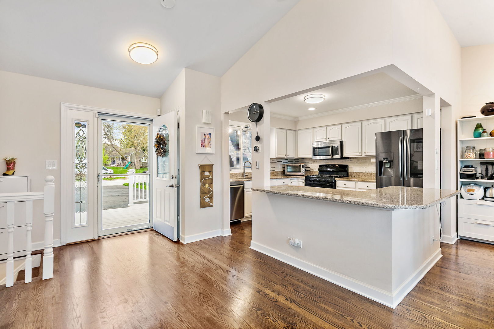 4931 CARRIAGE Drive, Gurnee, IL 60031