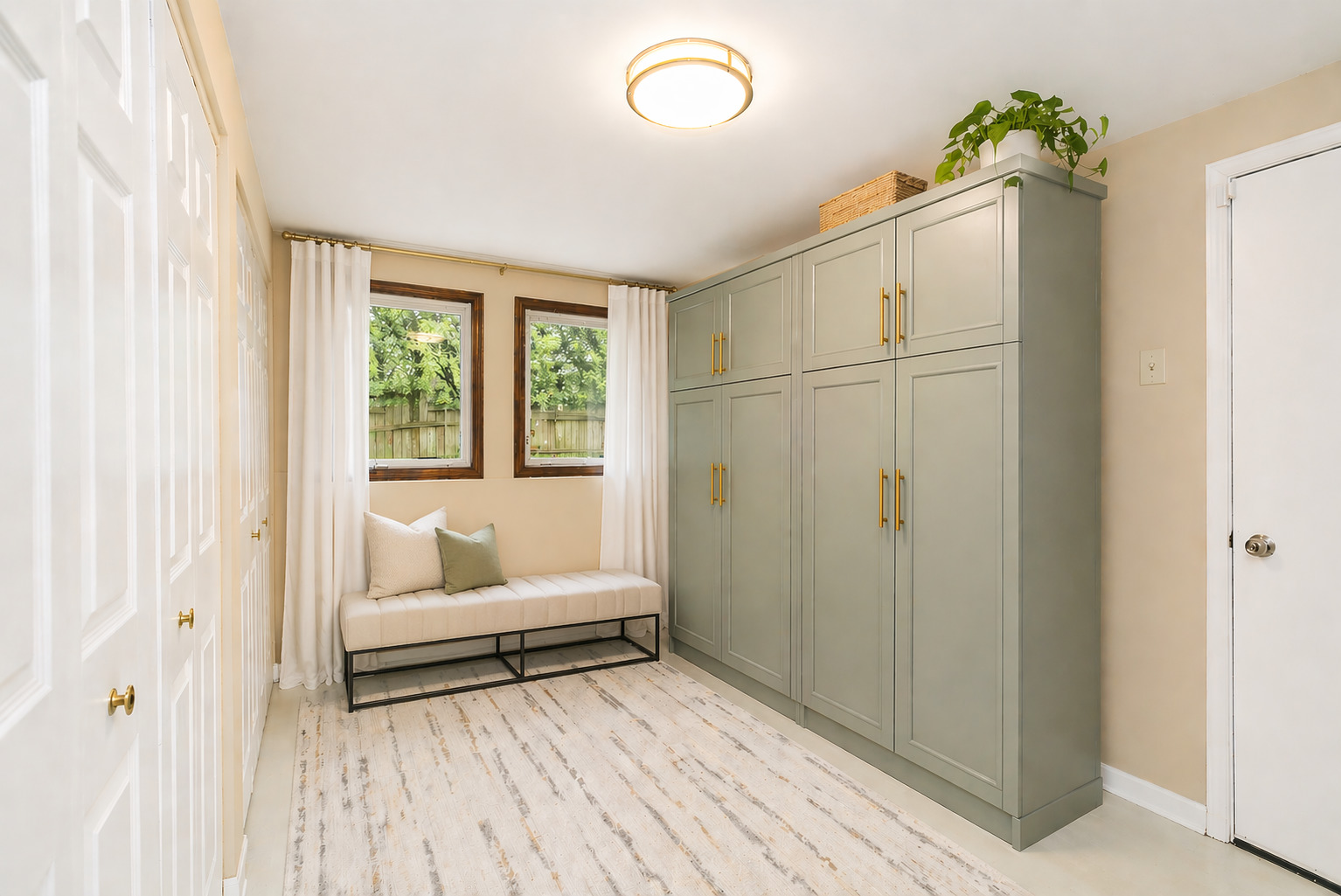 4931 CARRIAGE Drive, Gurnee, IL 60031