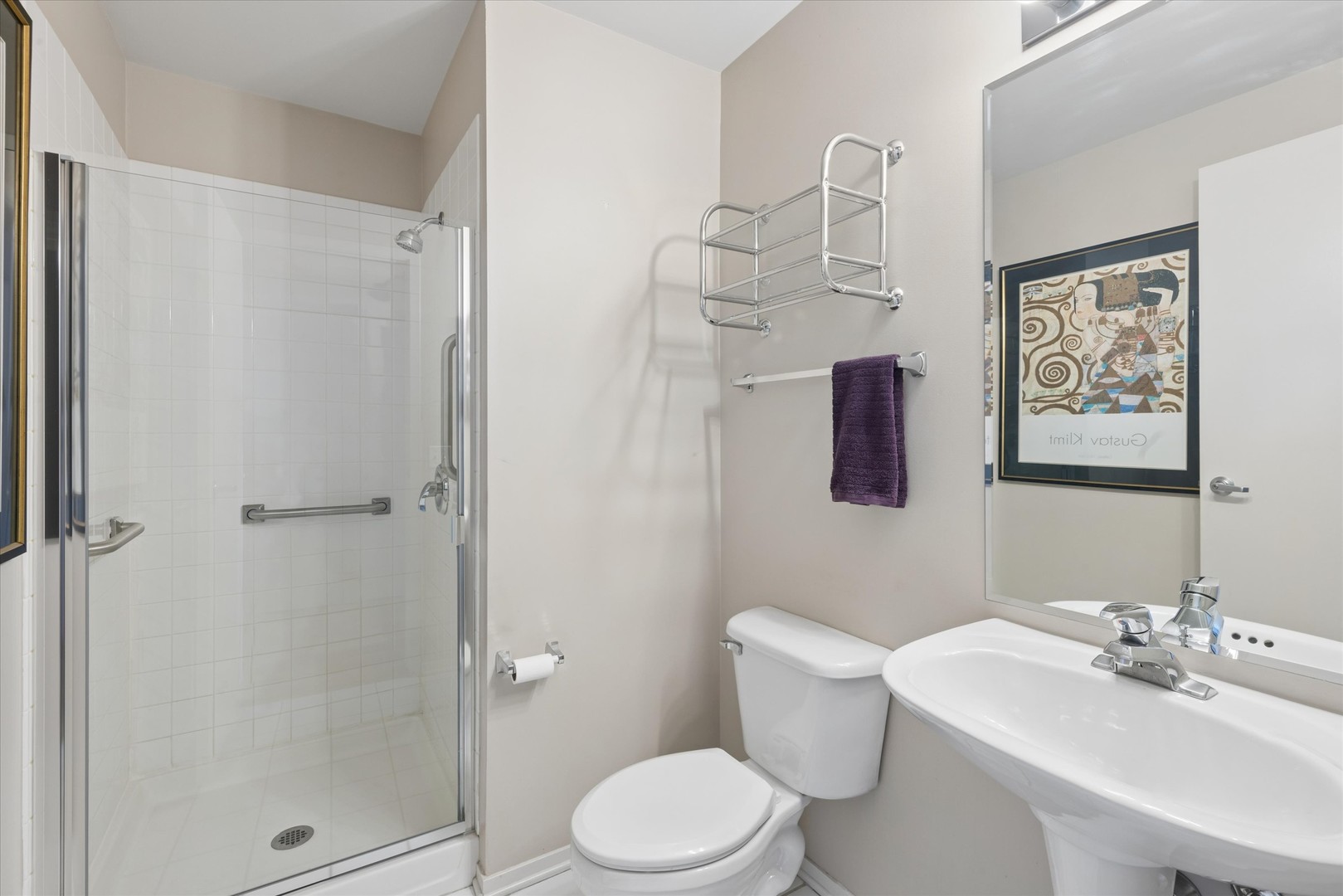 1530 S State Street #17R, Chicago, IL 60605