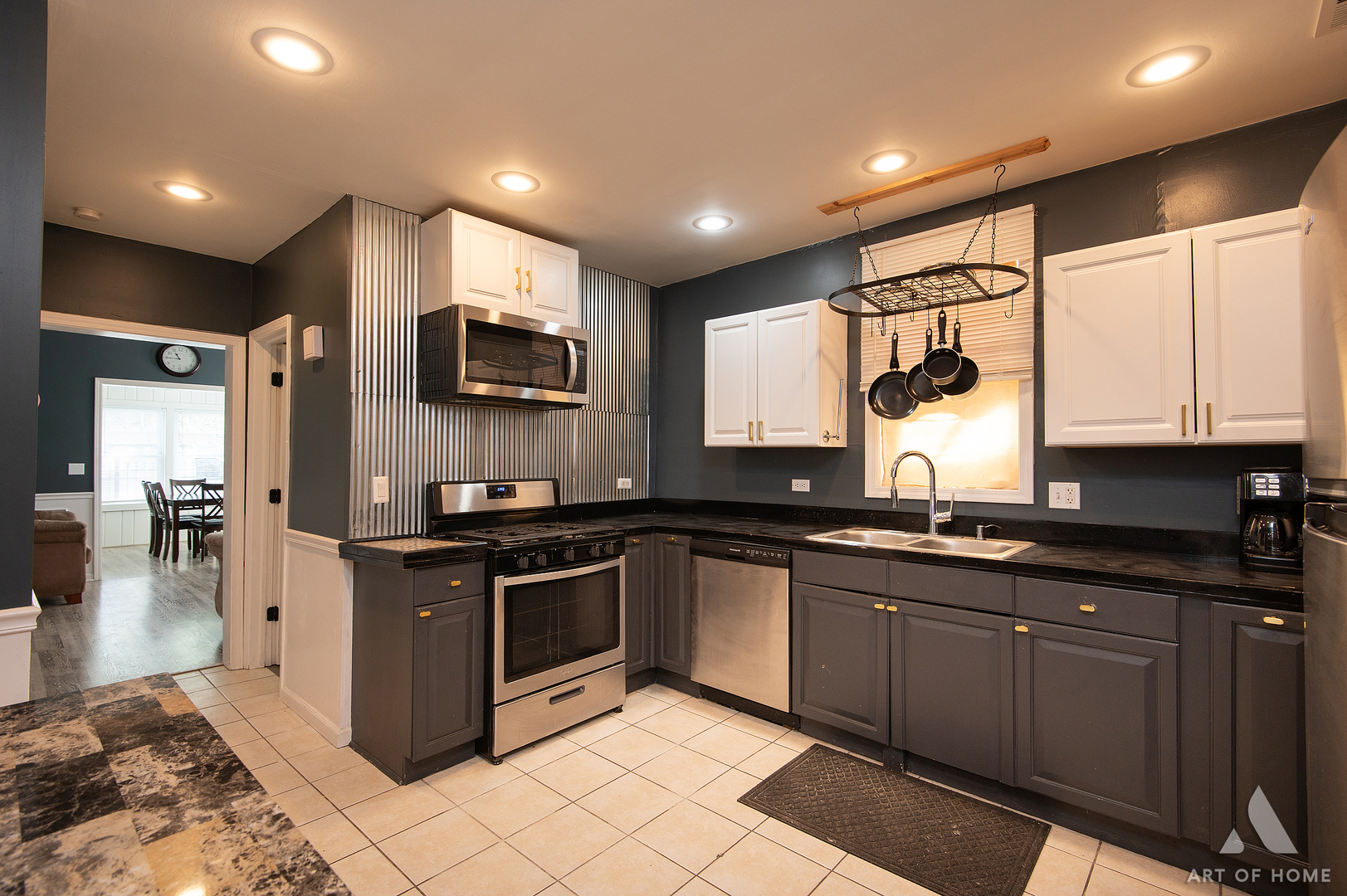 2110 N mango Avenue, Chicago, IL 60639