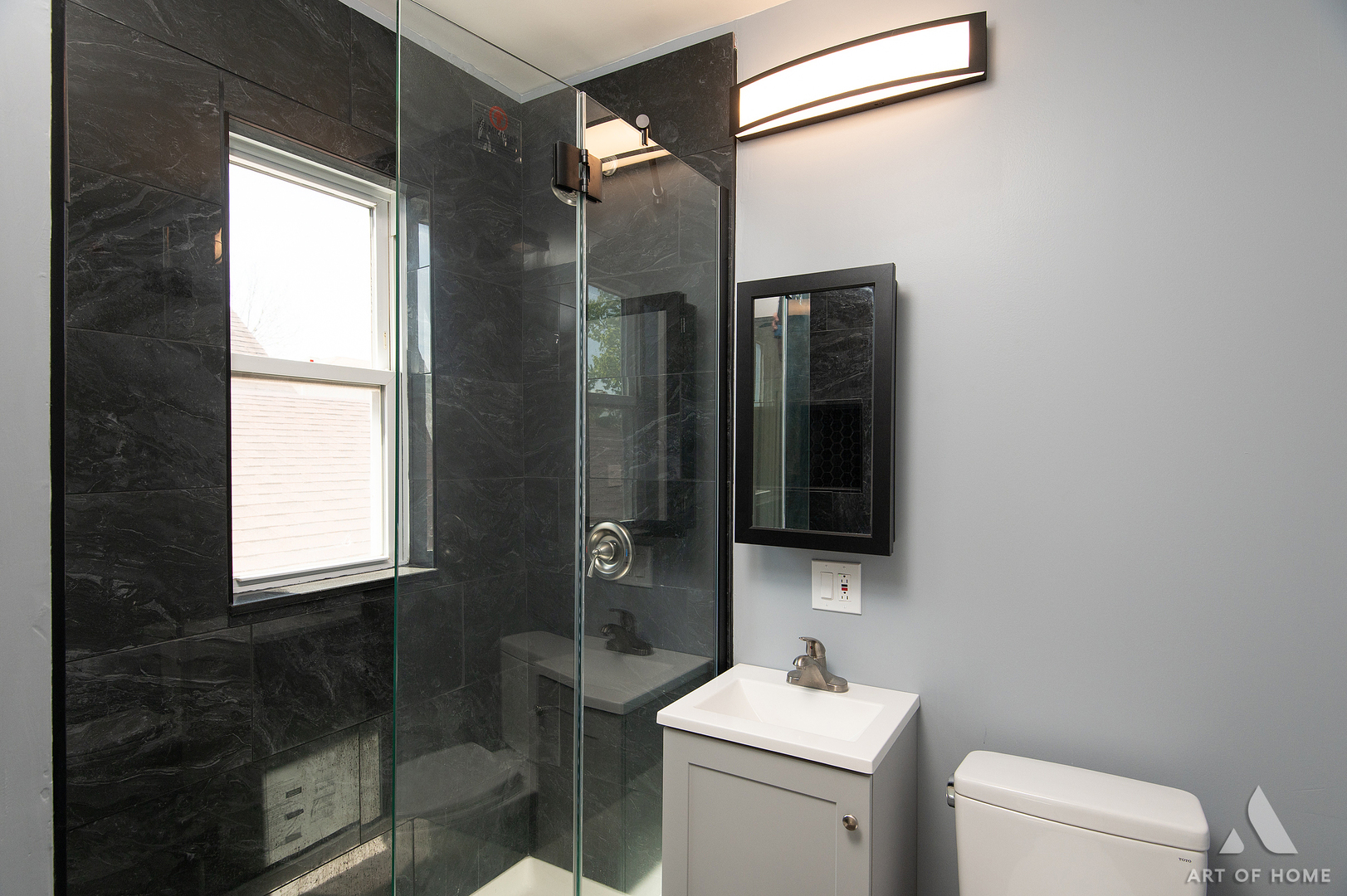 2110 N mango Avenue, Chicago, IL 60639