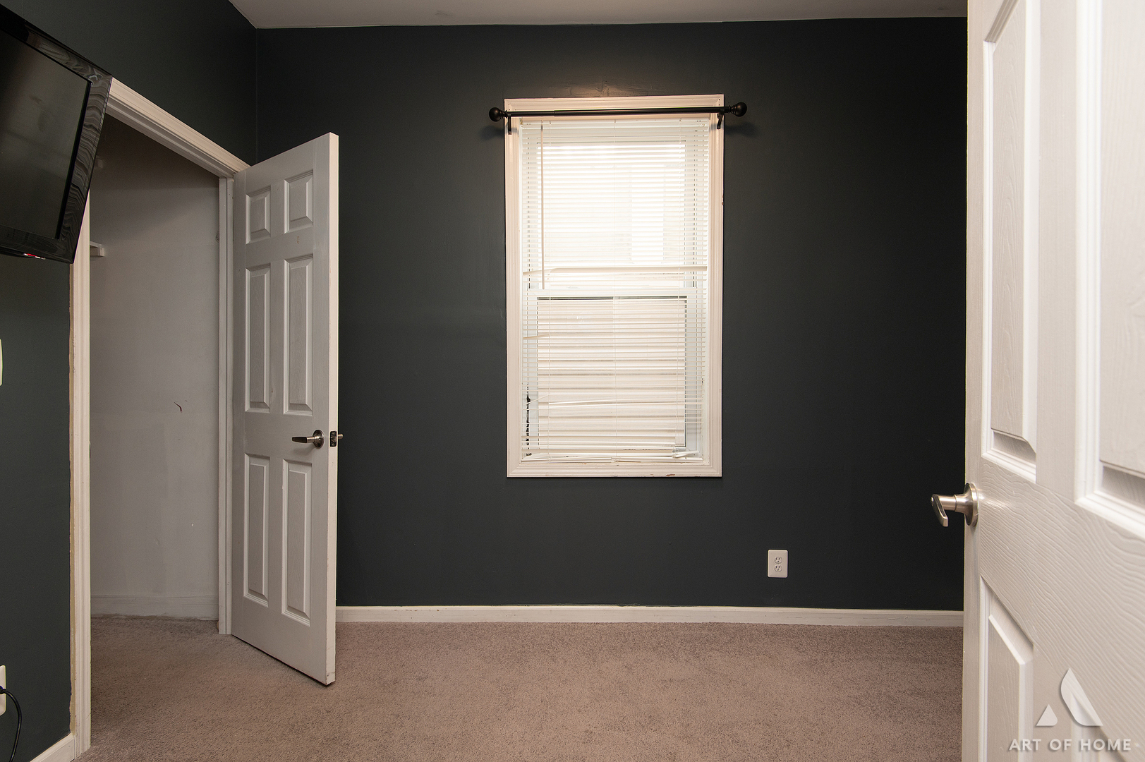 2110 N mango Avenue, Chicago, IL 60639