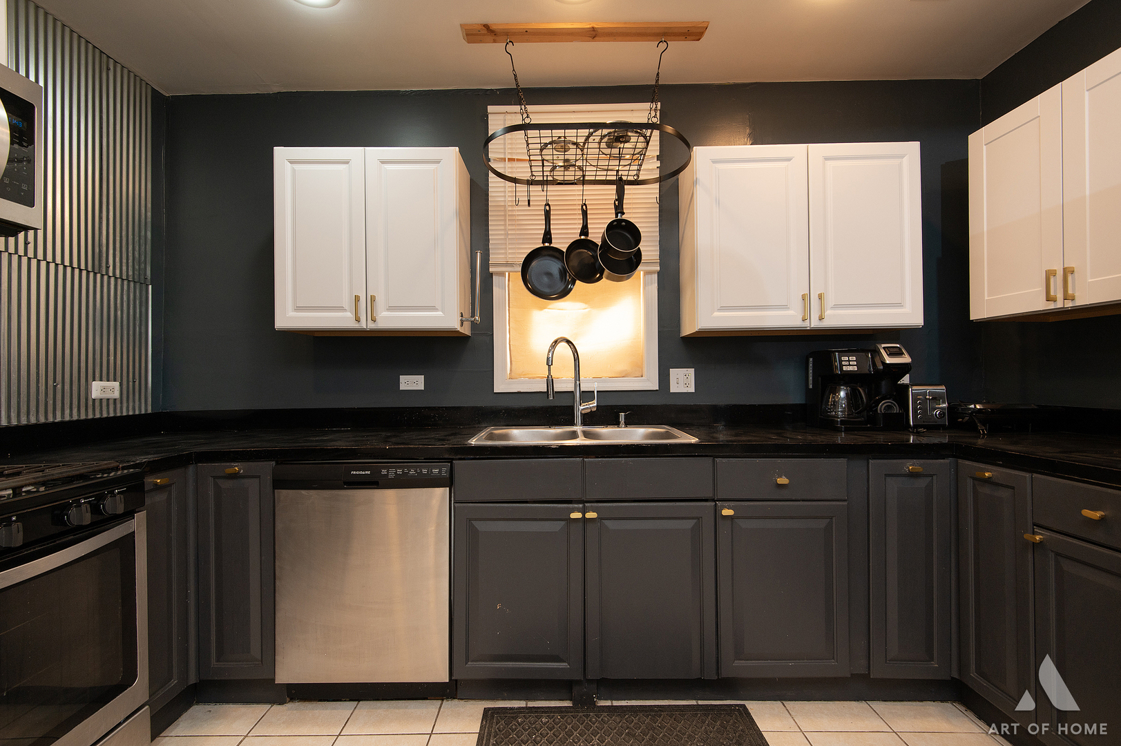 2110 N mango Avenue, Chicago, IL 60639