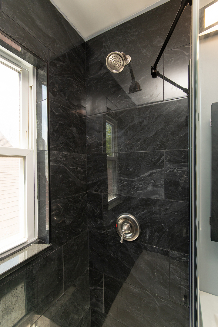 2110 N mango Avenue, Chicago, IL 60639