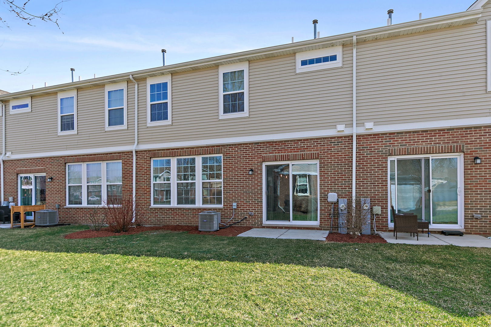 1204 Draper Road, McHenry, IL 60050