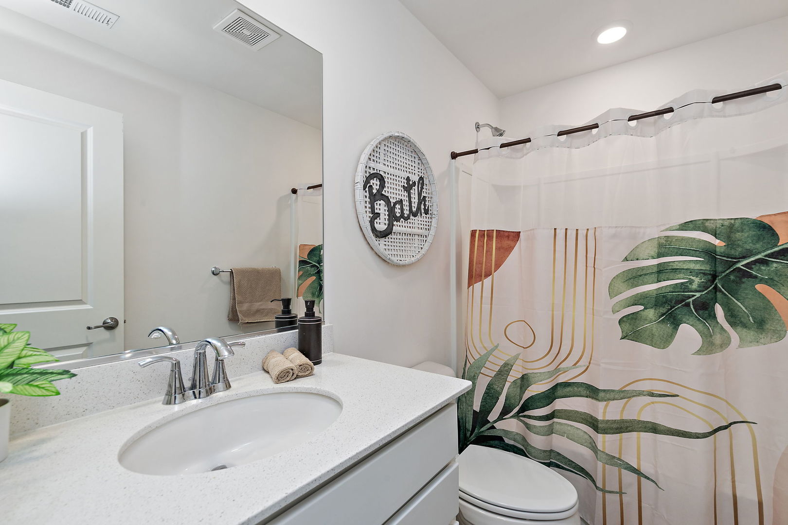 1204 Draper Road, McHenry, IL 60050