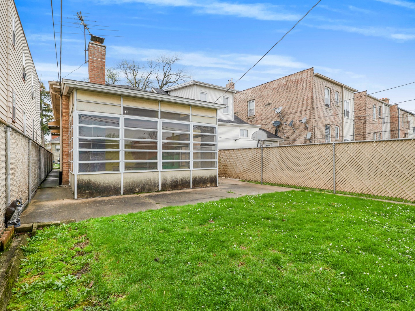 2429 N Newcastle Avenue, Chicago, IL 60707