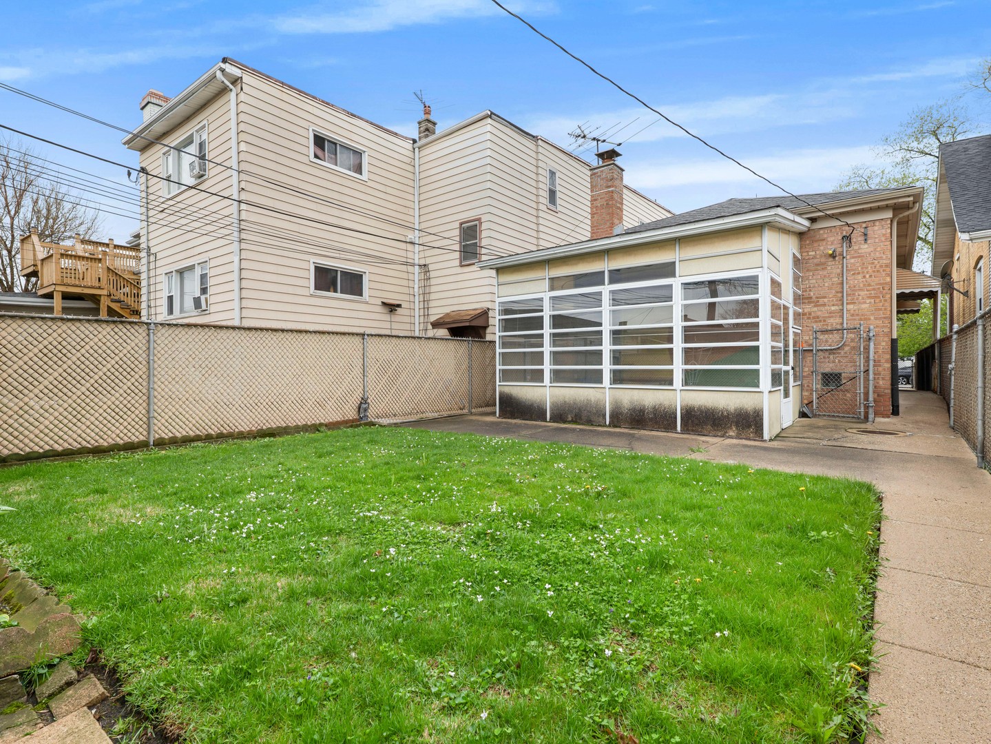 2429 N Newcastle Avenue, Chicago, IL 60707