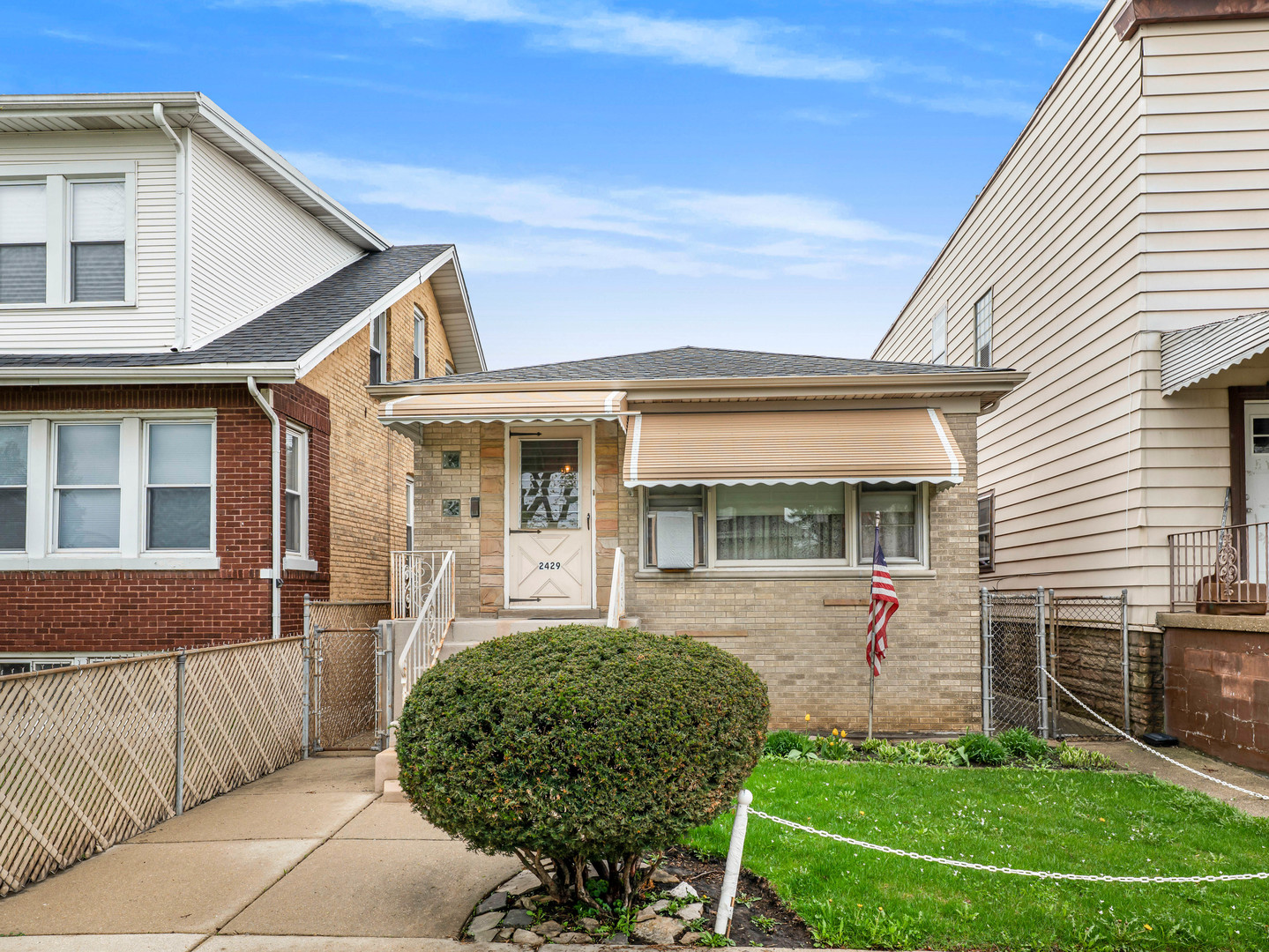 2429 N Newcastle Avenue, Chicago, IL 60707