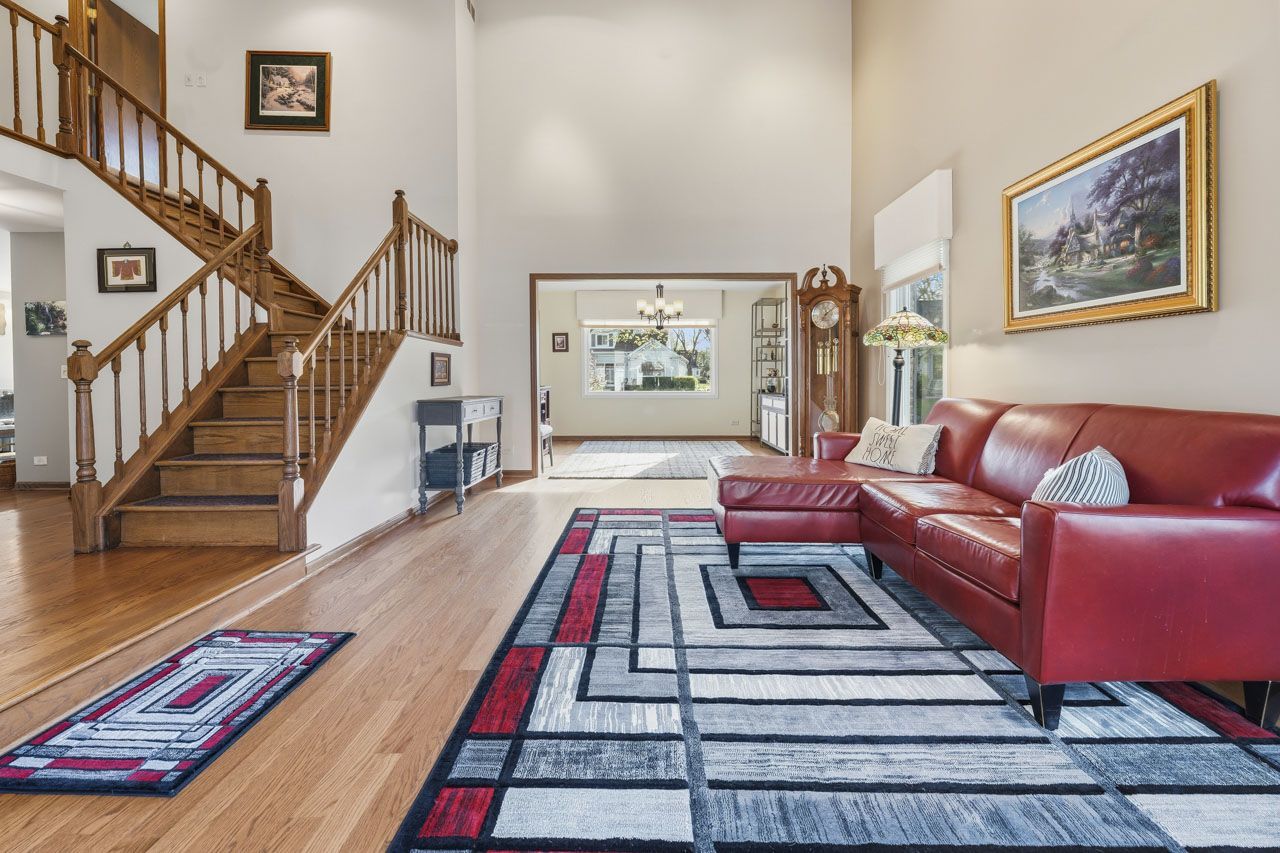 63 Country Club Drive, Prospect Heights, IL 60070