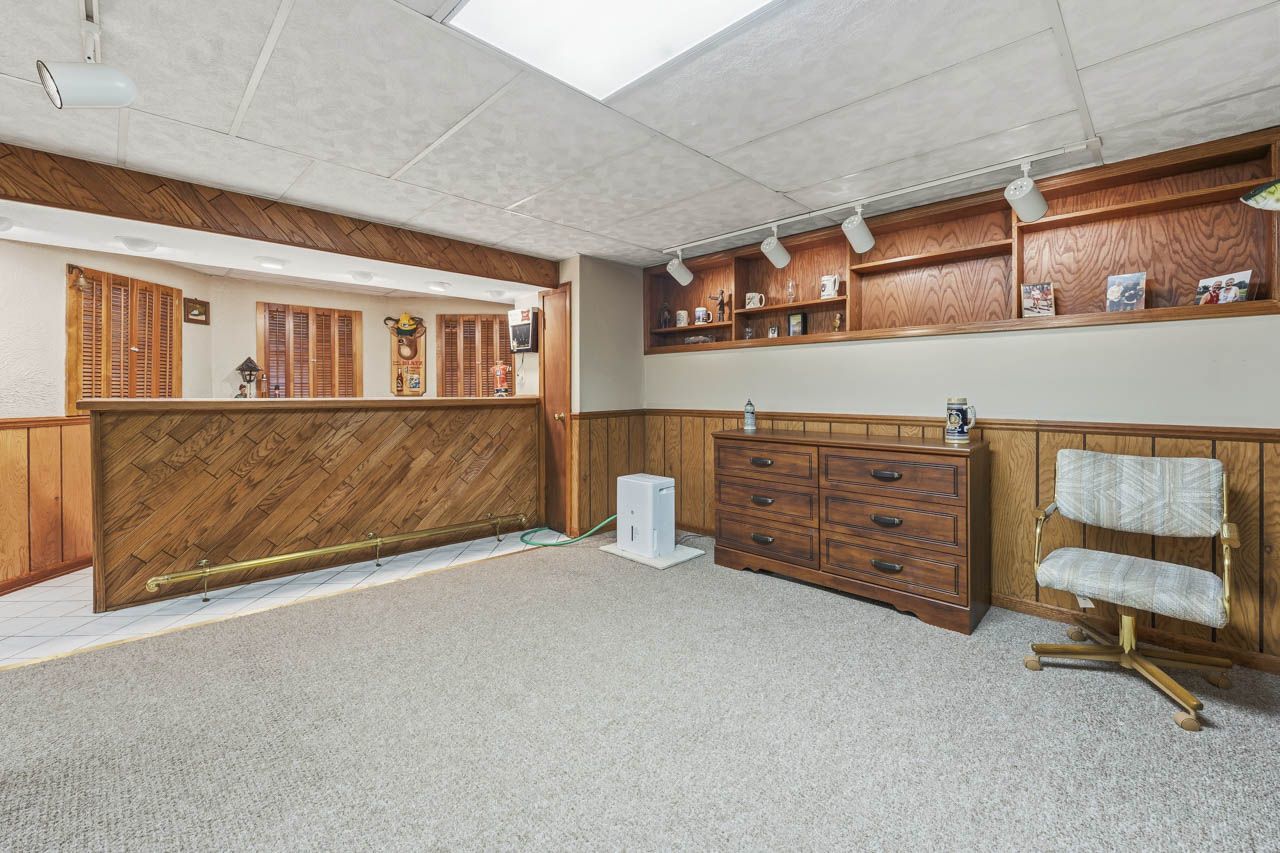 63 Country Club Drive, Prospect Heights, IL 60070