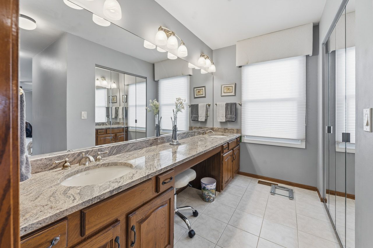 63 Country Club Drive, Prospect Heights, IL 60070