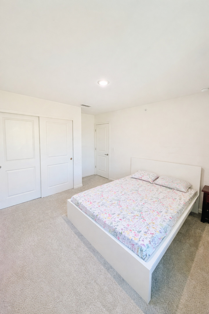 2826 Kessler Drive #2826, Mundelein, IL 60060