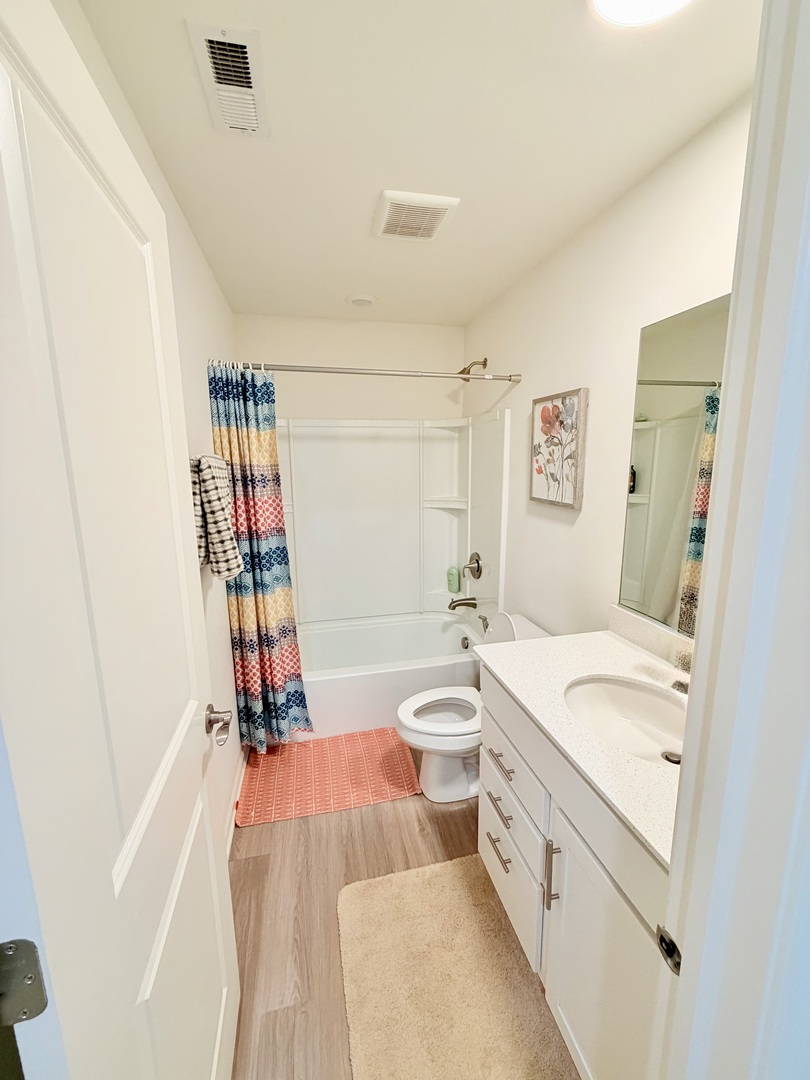 2826 Kessler Drive #2826, Mundelein, IL 60060