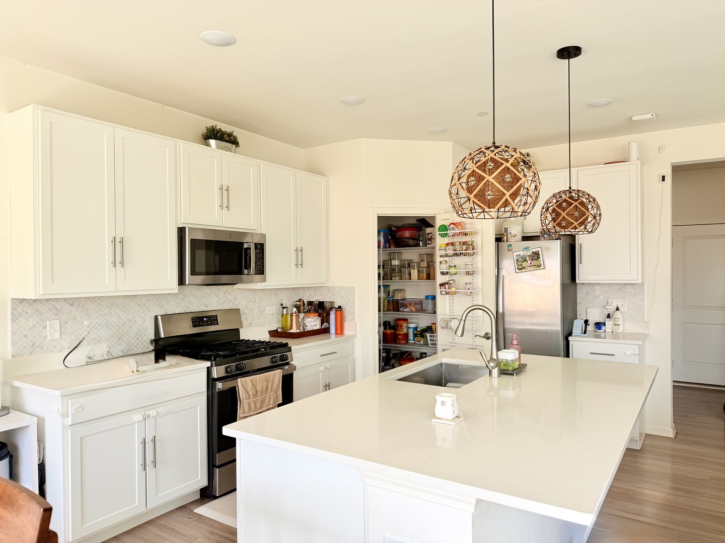 2826 Kessler Drive #2826, Mundelein, IL 60060