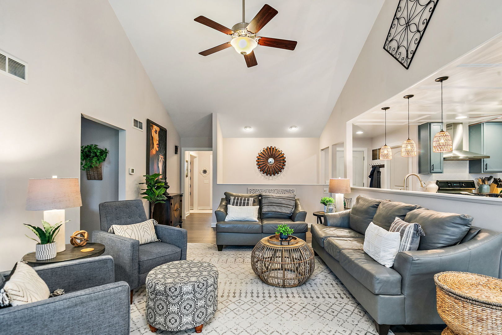 511 W Miller Avenue, Hinckley, IL 60520